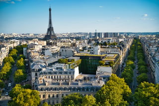 Widok na Paryż i Francję z wieżą Eifeltower